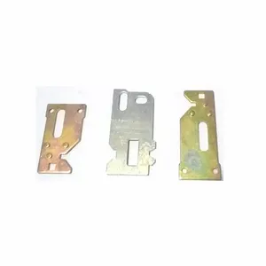 Composant de fraisage industriel micro-usiné CNC en laiton zingué, résistant à la corrosion, emballage en boîte - Product Image 1