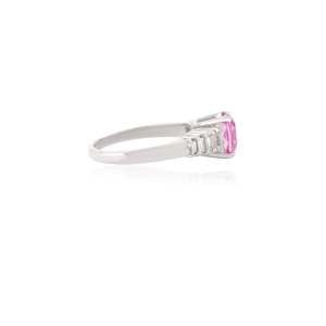 Anillo de Compromiso de Oro Sólido de 14K con Zafiro Rosa y Diamantes en Canal - Product Image 5