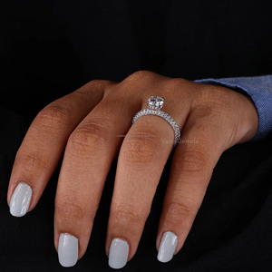 Anillo de Compromiso con Halo Oculto de Diamante Cultivado en Laboratorio en Oro Sólido de 18K, Regalo de Aniversario de Bodas, Engaste de Tres Lados con Pavé, Platino, IGI - Product Image 2