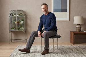 Taburete Moderno Tapizado con Patas de Metal, Asiento Acolchado de Cuero PU, Taburete Multiusos Resistente para Hogar, Oficina, Regalos de Diwali - Product Image 5