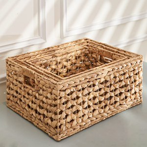 Paniers durables en jacinthe d'eau pour cadeaux, bibelots, rangement, multi-usages, faits à la main - Product Image 1