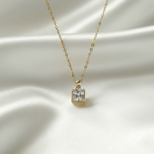 สร้อยคอจี้เพชรทรงปรินเซสคัท 1 กะรัต ดีไซน์ทันสมัย ตัวเรือนเงินแท้ 925 ประดับเพชรซิคอน พร้อมสายสร้อยแบบเชื่อมต่อ เหมาะสำหรับผู้หญิงในงานหมั้น - Product Image 4