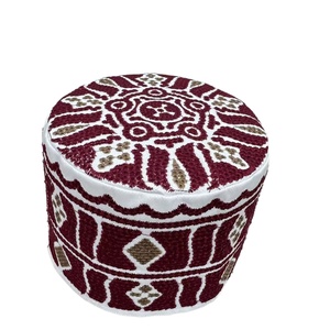 Sombreros Tradicionales de Algodón con Bordado de Terciopelo para Hombres, Gorros Étnicos Saudíes - Product Image 1