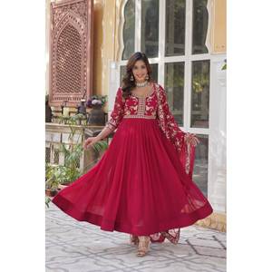 Robe de soirée multi-brodée de paillettes de créateur, tenue de soirée avec un travail impressionnant - Product Image 3