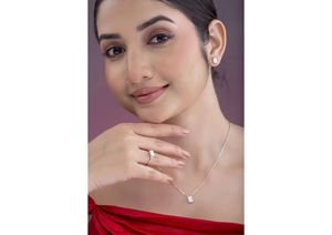 Colgante de Diamante Cultivado en Laboratorio de Primera Calidad para Mujer, Oro de 18 Quilates, Corte Radiante, Diamante CVD, Certificado IGI, Joyería de Lujo, Directo del Fabricante - Product Image 3