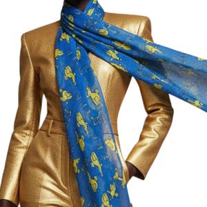 Bufanda con Estampado de Poodle de Sigma Gamma Rho, Azul y Dorado, Bufanda de la Hermandad Griega, Accesorio de Moda Ligero y Elegante - Product Image 5