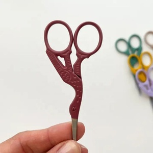 Tijeras de bordado Stork, acabado mate - Product Image 4