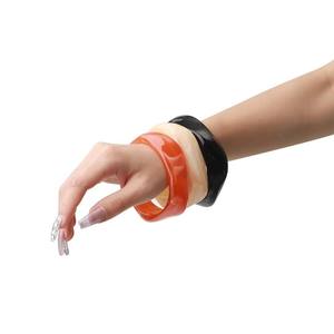 NOUSHAD ARTISANAT – Bracelet pour femme en résine écologique, fait main, thème ange, forme personnalisée, transparent, coloré, avec fleurs séchées - Product Image 2