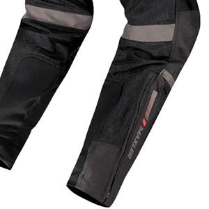 Pantalones textiles para motocicleta enfocados en la comodidad del conductor, durabilidad y protección de rodilla con certificación CE nivel 1. - Product Image 5