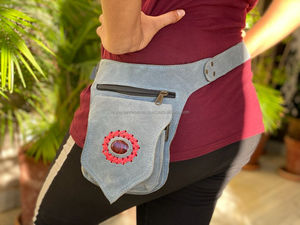 Riñonera clásica de cuero auténtico hecha a mano con cinturón ajustable riñonera de festival occidental única riñonera de cintura hasta el muslo - Product Image 3