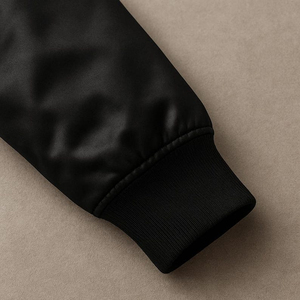 Chaqueta Bomber de Lujo en Satén Negro de The Fabric Studio, Hecha a Mano, Ecológica, Transpirable, para Hombre, con Cierre de Cremallera y Bordado - Product Image 3