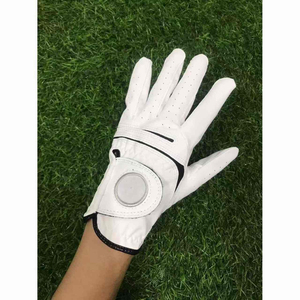 Gants de golf professionnels de qualité supérieure, pour droitiers et gauchers, respirants, en tissu doux, avec logo et couleur personnalisés. - Product Image 1