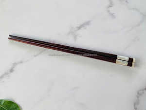 Palillos de madera reutilizables de primera calidad para familias Utensilios de comedor seguros, suaves y elegantes para comidas diarias y ocasionales - Product Image 6