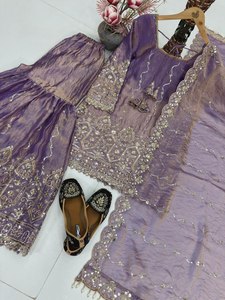 Nouveau style indien Shalwar Kameez, spécial soirée Dubaï, broderie lourde, en soie Georgette, haut non cousu réversible, Sharara et Dupatta - Product Image 2