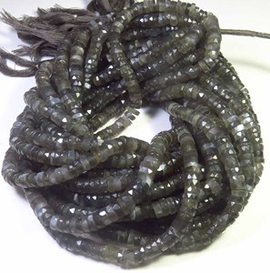 Magnifiques perles de pierre de lune grise naturelle, brin de 16 pouces, perles de pierre de lune en forme de roue Heishi, 7 mm, perles à facettes avec trou central - Product Image 3