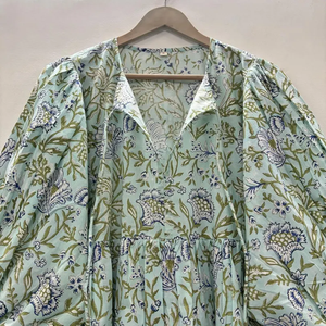 Blusa de Algodón Ecológico con Estampado Floral Hecho a Mano, Cuello en V, Manga 3/4, Volantes Hechos a Mano, Lavable, Resistente a las Arrugas, Cintura Natural - Product Image 2