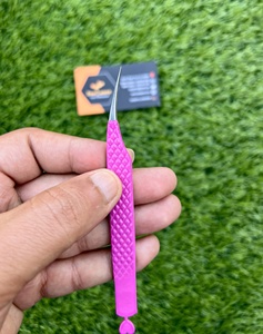 Pinzas de pestañas rosas personalizadas de etiqueta privada con mango de corazón Pinzas de extensión de pestañas con pinzas de pestañas de agarre de fibra de corazón - Product Image 3