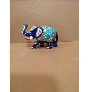 Figura decorativa de elefante de metal con acabado antiguo, hecha a mano, símbolo de la cultura y la decoración tradicional del hogar. - Product Image 1