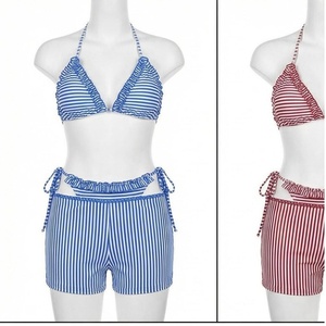Ensemble bikini rayé à bretelles pour femmes, avec short à volants, maillot de bain deux pièces bleu rouge - Product Image 1