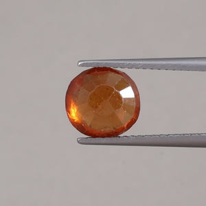 Hessonita Roja Natural al por Mayor, Corte Brillante de 2.80 Quilates, 9x8mm, Ligera |   Certificado IGI de Excelente Calidad para la Fabricación de Joyas - Product Image 3