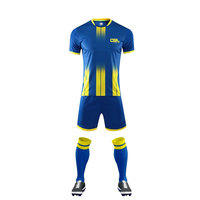 Ensemble de maillot et short de football professionnel pour hommes, léger et respirant, idéal pour les entraînements, les matchs et les équipes de club