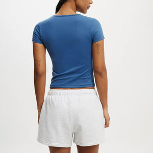 Vêtements d'été personnalisés pour femmes, ensembles de hauts courts en coton modal et shorts de sport pliables, ensemble deux pièces pour femmes - Product Image 3