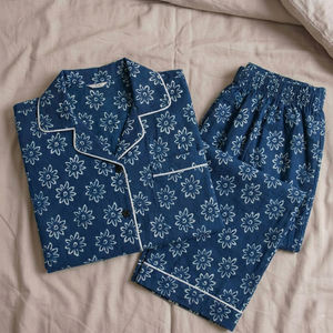 Conjunto de Pijama Térmico de Algodón Índigo Natural para Mujer, Estampado a Mano, Estilo Tradicional, para Primavera/Verano, Hecho en India - Product Image 1