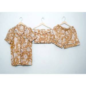 Hermoso y elegante conjunto de pijama corto de algodón hecho a mano en India, con estampado digital vintage, suave, para dormir, para mujer, primavera-verano - Product Image 4