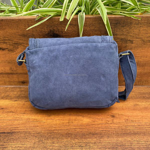 กระเป๋าขอบหนังวัวขนาดใหญ่สีม่วงสำหรับผู้หญิงทำจากหนังกลับแท้พร้อมซับในทำจากหนังกลับ2024ออกแบบได้ตามต้องการ - Product Image 4