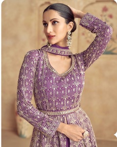 Robe traditionnelle indienne en soie lourde brodée, style modeste, style Rajasthan, pour femmes - Product Image 6