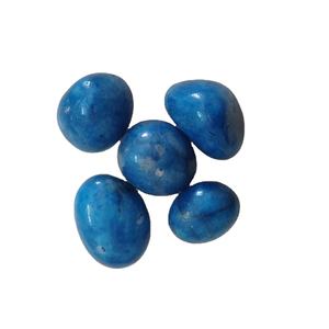 Aggregats polis colorés pour usage décoratif dans les aquariums, l'aménagement paysager, les jardins extérieurs et le pavage en vrac - Product Image 3