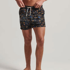 Pantalones cortos de sublimación para ropa deportiva distintiva, diseñados para sesiones de entrenamiento y uso activo. - Product Image 6