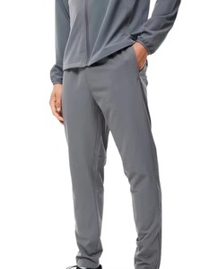 ชุดวอร์มผู้ชายสำหรับวิ่งกลางแจ้ง สตรีทแวร์ ชุดกันลม ไซส์ใหญ่ ระบายอากาศได้ดี น้ำหนักเบา ผลิตจากผ้าโพลีเอสเตอร์/ไนลอน - Product Image 4