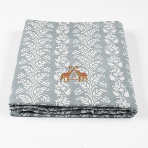 Tela Kashish de Algodón Suave con Estampado Floral, Diseño Floral Ideal para Ropa Infantil, Confección de Vestidos y Proyectos de Manualidades - Product Image 6