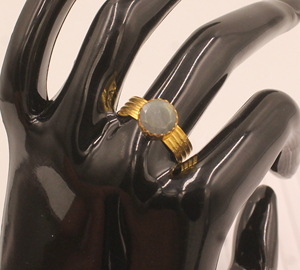 Anillo de Amatista Natural para Mujer, Plata de Ley 925, Chapado en Oro de 18k, Gema Facetada, Venta al por Mayor para Fiestas, Anillo con Biseles Dentados - Product Image 1