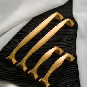 Poignée de porte de qualité export 100% garantie, au design tendance, en métal artisanal, fabriquée à la main, en vente par des exportateurs indiens - Product Image 5