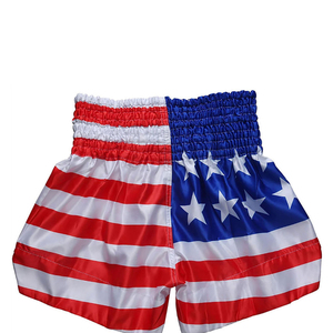Shorts de boxe en satin personnalisés en gros, impression par sublimation, équipement d'entraînement Muay Thai MMA pour hommes et femmes, shorts de Taekwondo et arts martiaux - Product Image 6