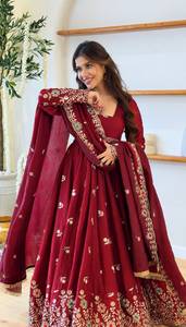 Vestido Doremon con bordado de lentejuelas y pedrería, diseño de diseñador, con falda y dupatta, completamente cosido, listo para usar. - Product Image 5