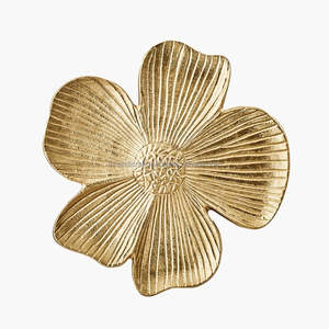 Decoración de resina dorada de pétalo personalizada más vendida, Panel de cristal de Arte de pared de Metal rústico moderno, colgante para decoración del hogar, sala de estar - Product Image 3