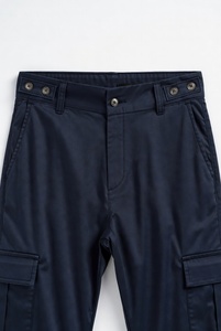 Pantalones Cargo Negros Ajustados Unisex, Ropa Urbana de Moda, Largura al Tobillo, Cómodos para Toda Temporada - Product Image 3