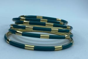Encuentra iconos similares de joyería de moda hecha a mano de resina, brazaletes y pulseras de diseño de lujo de fabricantes indios al por mayor. - Product Image 2