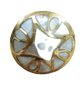 Boutons de porte en métal en résine de bois de luxe Boutons de porte en résine ronde polie Ensemble de poignées de meubles à bas prix - Product Image 4