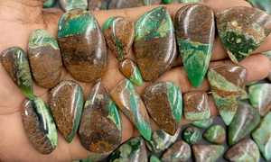 Crisoprasa Natural Cabujón Corte Ovalado al por Mayor a Granel Verde Pulido para Fabricación de Joyas Lote de Formas Mixtas - Product Image 5