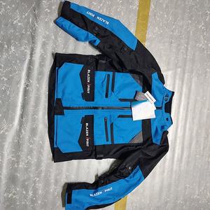 Moto Veste textile Cordura personnalisée pour les motos et la course automobile Veste imperméable et respirante Adventure Biker Team - Product Image 1