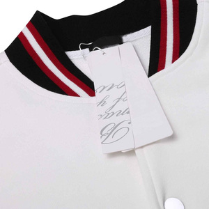 Chaqueta Varsity de Lana con Diseño Personalizado al por Mayor, Chaqueta Letterman con Mangas de Cuero para Hombre y Mujer, Producción en Fábrica OEM ODM al por Mayor - Product Image 5