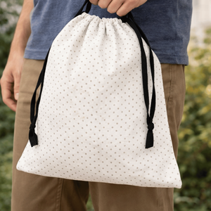 Bolsa de Polvo Mediana con Cordón para Compras y Uso en Supermercados |   Bolsas de Tela Promocionales Impresas Personalizadas por R D Bag House, Bolsas Ecológicas - Product Image 1