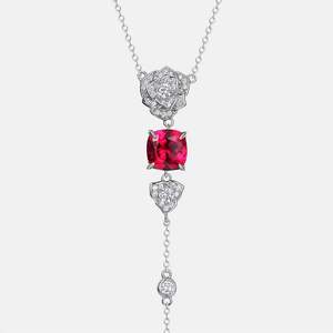 Collier de luxe en or blanc avec rubis et diamants de laboratoire en forme de Y, pierre centrale rouge taille coussin, bijoux en diamant - Product Image 1