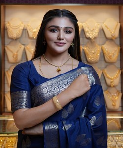Blue Silk Saree Gold Zari Work Traditional Indian Wedding Party Wear Women Floor-Length Ethnic Outfit All Seasons High-quality - Product Image 4