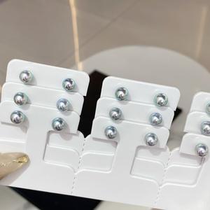 Pendientes de Perlas Akoya de Agua Salada de 6-7 mm, Casi Circulares, No Seccionadas, Azul Eléctrico con Aguja de Plata - Product Image 3