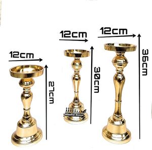 Ensemble de 3 porte-bougies en aluminium plaqué or - Product Image 2
